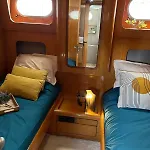 Hotel en barco Yacht Aquamarina Vieux Port