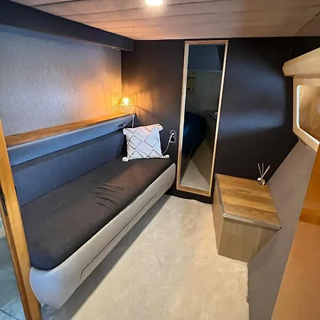 Yacht Aquamarina Vieux Port 보트호텔 라로셸