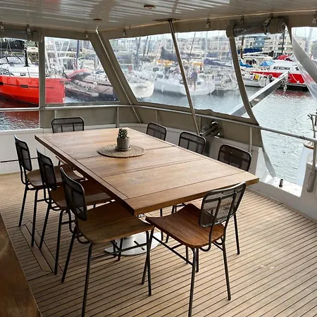 보트호텔 Yacht Aquamarina Vieux Port