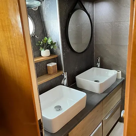 Yacht Aquamarina Vieux Port * 라로셸