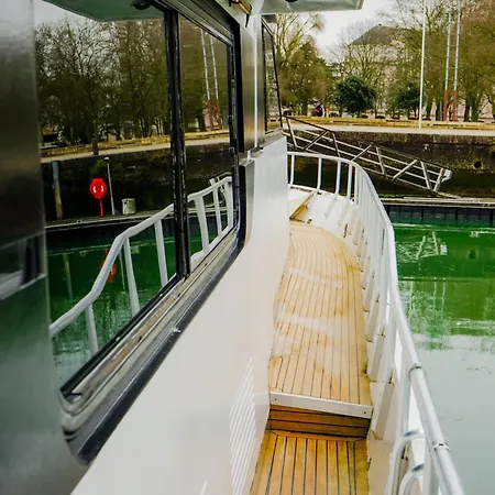 보트호텔 Yacht Aquamarina Vieux Port