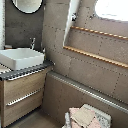 보트호텔 Yacht Aquamarina Vieux Port