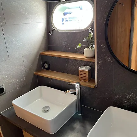 Yacht Aquamarina Vieux Port * 라로셸