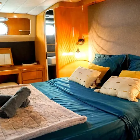 Yacht Aquamarina Vieux Port