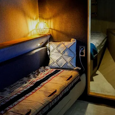 Yacht Aquamarina Vieux Port