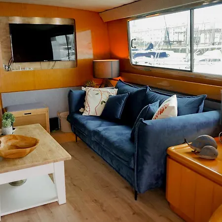 Yacht Aquamarina Vieux Port