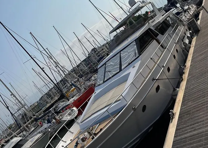 Πλωτό κατάλυμα Yacht Aquamarina Vieux Port Λα Ροσέλ