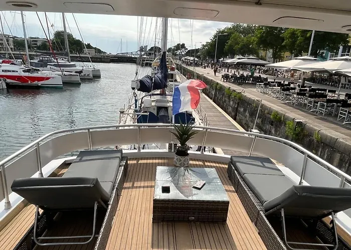Yacht Aquamarina Vieux Port